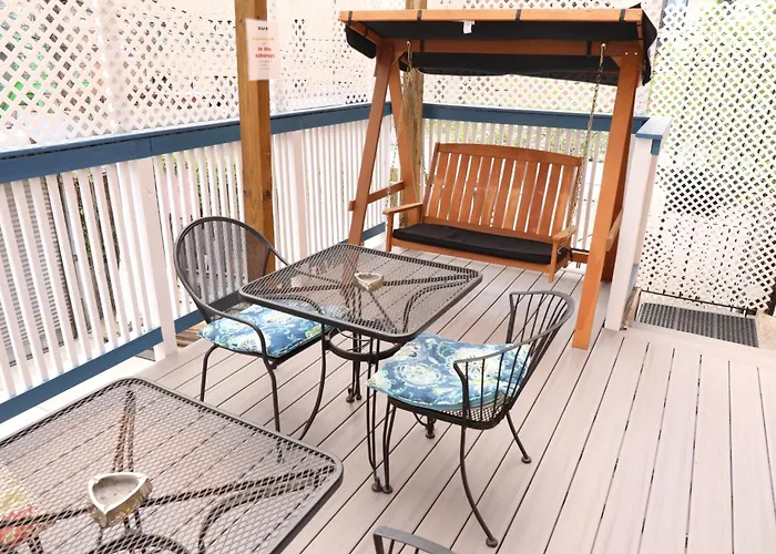 Duo Housing (Adults Only)