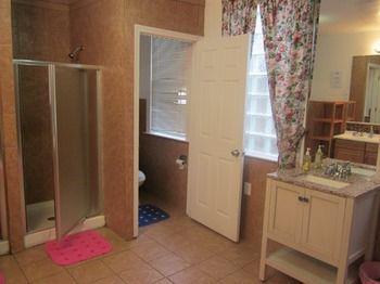Duo Housing (Adults Only) Washington