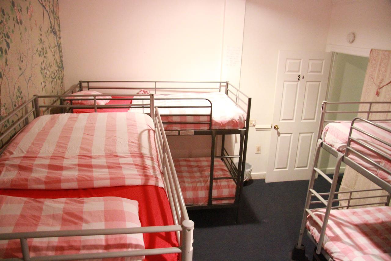 Duo Housing (Adults Only) *